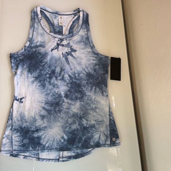 90 Degrees blue tie-dye racerback tank w/ back slit M - Picture 6 of 11